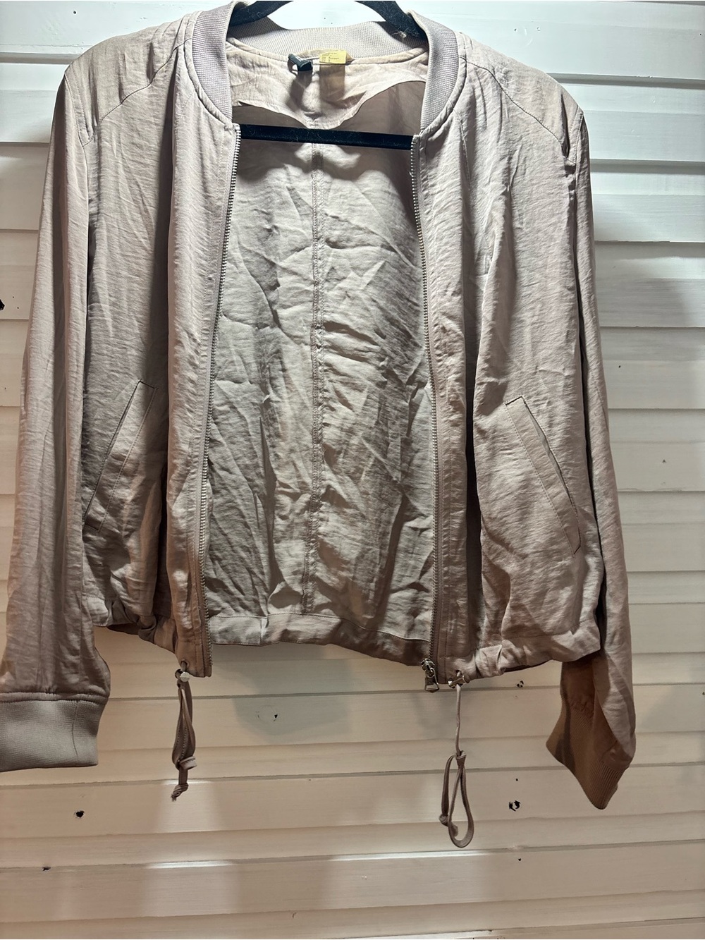 Divided women's light taupe bomber jacket